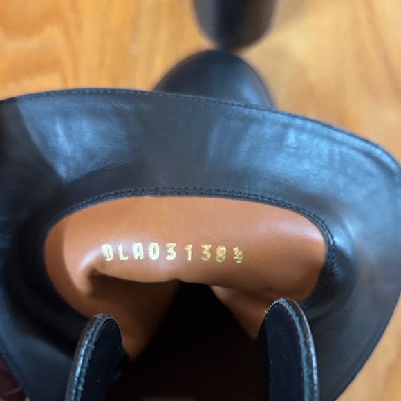 Valentino Studded Black Ankle Boots - Picture 4 of 8